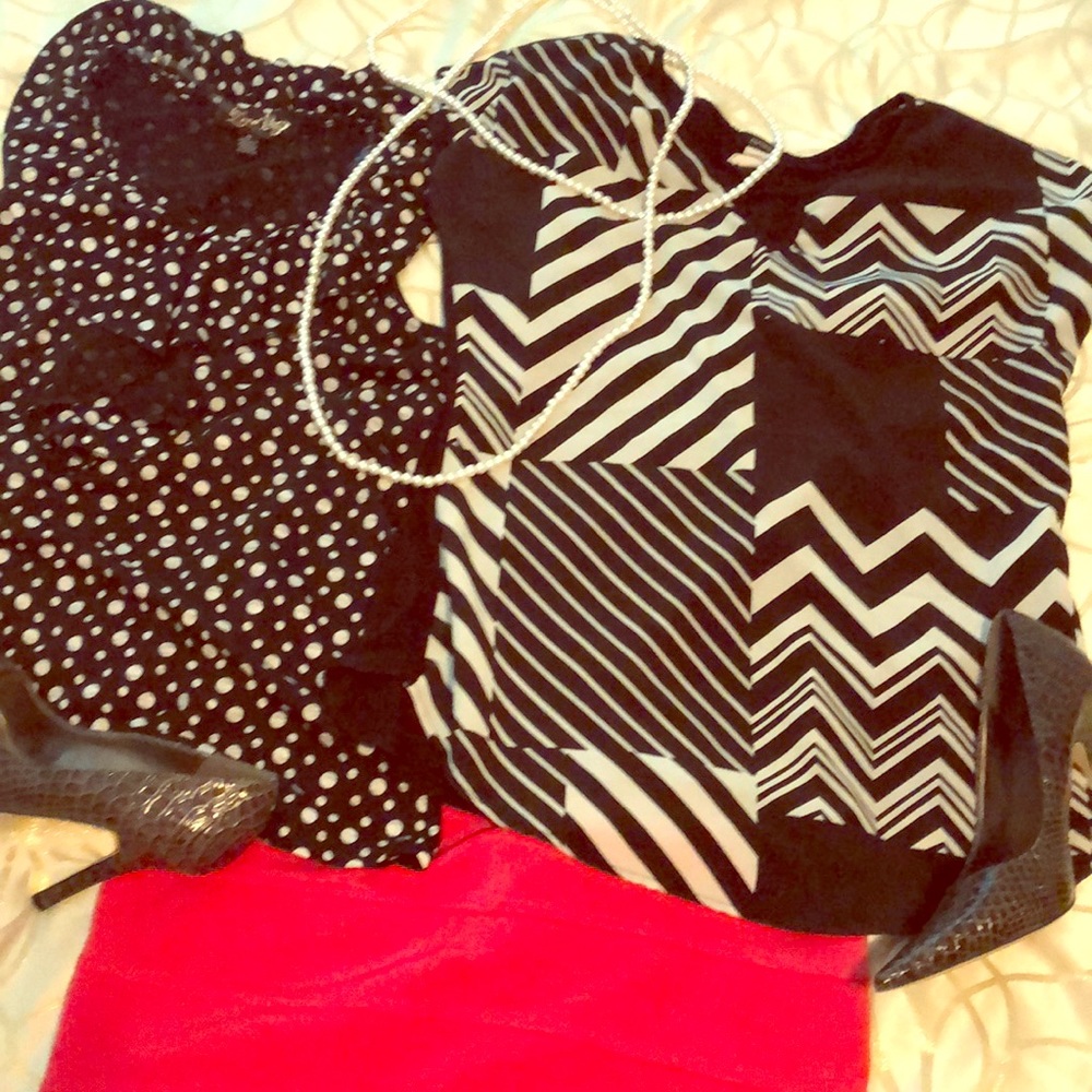 Bundle Blk/Wht tops both MD